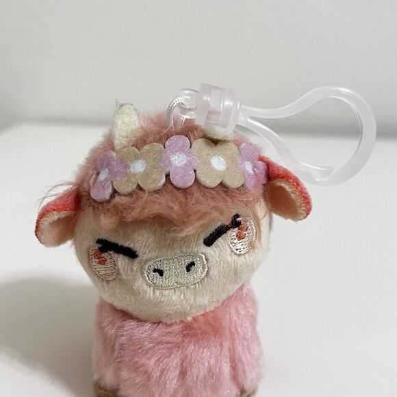 Honeymaru Mini Fluffy Highland Cow Plush Bag Clip Keychain BoxLunch Exclusive - Picture 2 of 10